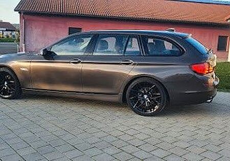 BMW 523i F11 Touring Luxus Line Sportpaket Black