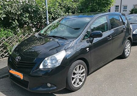 Toyota Verso 2.2l D-CAT Executive Executive
