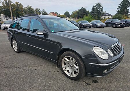 Mercedes-Benz E 320 T Autom./Xenon/Comand/Standh./Memory/Leder