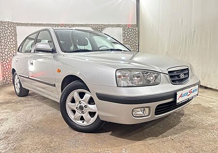 Hyundai Elantra 2.0 GLS Worldcup KLIMAA. 1.HAND TÜV NEU