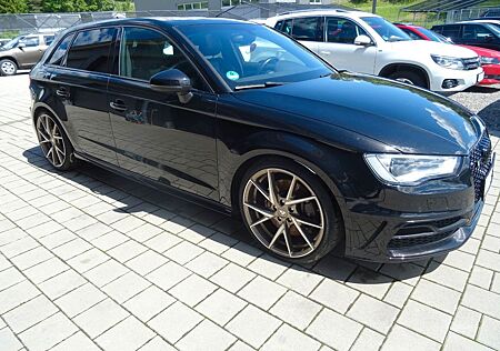 Audi S3 2.0 quattro. Panorama.Xenon.Navi.Sitzheitzun