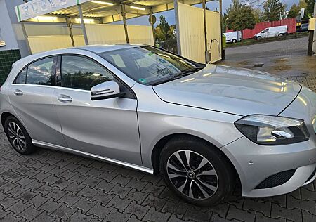 Mercedes-Benz A 200 CDI 4MATIC DCT -