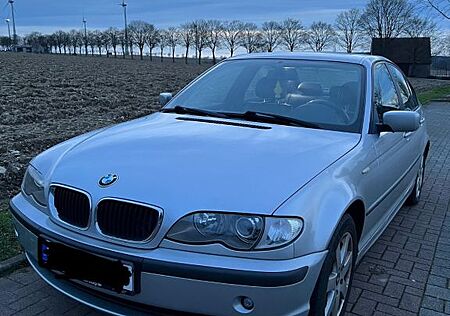 BMW 318i - E46
