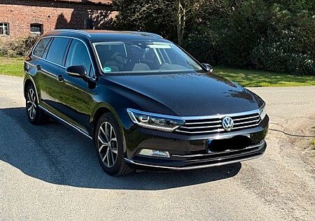 VW Passat Variant Volkswagen 2.0 TDI SCR 140kW DSG Highlin...