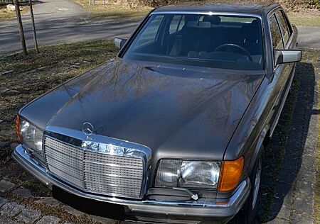 Mercedes-Benz 380 SE Sammlerfahrzeug Oldtimer mit H-Nummer
