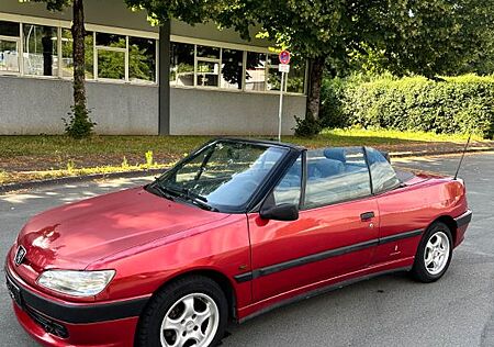 Peugeot 306 1.6 Cabrio,TÜV 02/2026,Vollleder, MP3/AUX