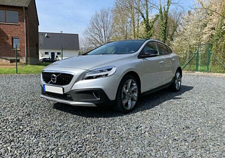 Volvo V90 Cross Country V40 Cross Country T3 Geartronic -