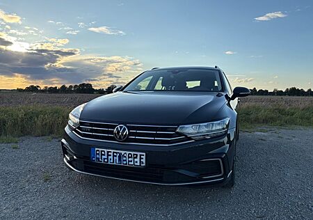 VW Passat Variant Volkswagen 1.4 TSI DSG GTE Variant GTE