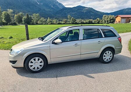 Opel Astra Kombi zu verkaufen
