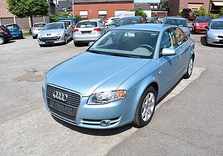Audi A4 Lim. 1.6*Klimaautomatik*Navi*TEMP*ALU*CD*