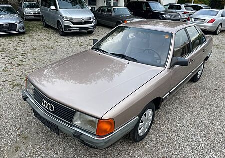 Audi 100 5 E CD Automat Aus 1. HAND original 67000 km