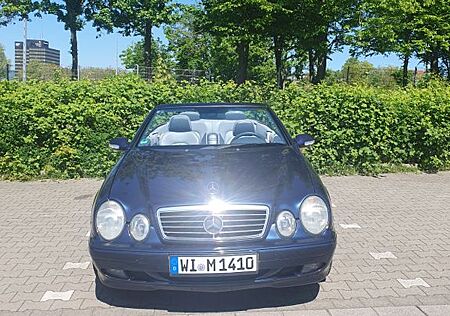 Mercedes-Benz CLK 200 AVANTGARDE Avantgarde
