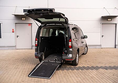 Ford Grand Tourneo Connect Titanium