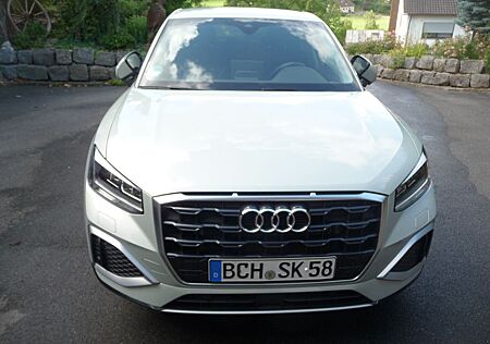 Audi Q2 35 TFSI advanced mit 5 Jahren Werksgarantie