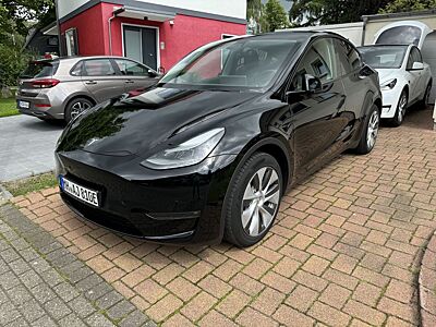 Tesla Model Y Long Range Dual Motor AWD Long Range