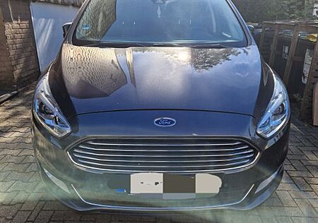 Ford Galaxy 1,5 EcoBoost Titanium