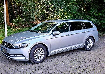 VW Passat Variant Volkswagen 2.0 TDI Comfortline Variant C...
