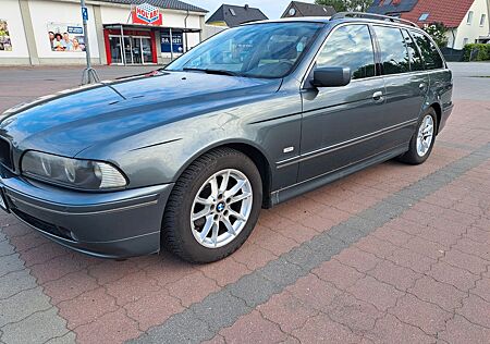 BMW 520i A Exclusive touring Exclusive