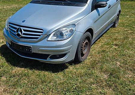Mercedes-Benz B 200 - Händler/Export