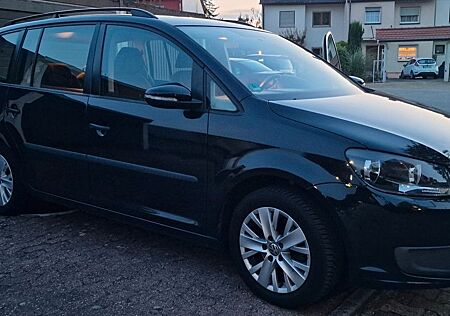VW Touran Volkswagen 1.2 TSI ,7 Sitzer
