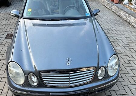 Mercedes-Benz E 280 4MATIC T ELEGANCE Elegance
