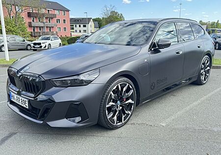 BMW 530e Touring M Sportpaket ACC 360° H/K AHK PANO