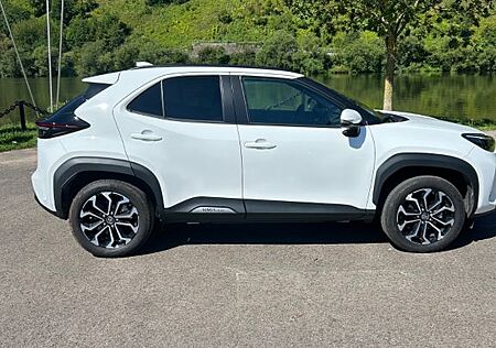 Toyota Yaris Cross Team D, Safety, AHK, Wiko