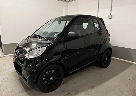 Smart ForTwo Cabrio MHD Navi*Leder*Apple Car Play