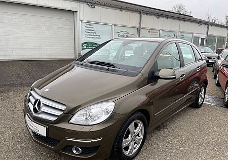 Mercedes-Benz B 160 Automatik*Xenon*Navi*Klima*Leder*SHZ*PDC*