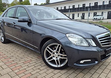 Mercedes-Benz E 350 E -Klasse Lim. 4Matic AMG Felg 18 Zo