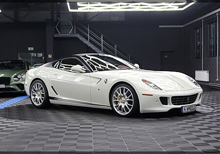 Ferrari 599 GTB Fiorano F1 PDC / LEDER / KERAMIK / 1.HD