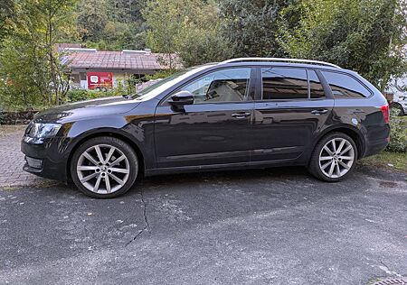 Skoda Octavia 2.0 TDI 4x4 Elegance Combi...