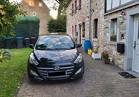 Hyundai i30 blue 1.6 GDI PASSION blue