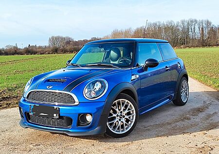 Mini Cooper S CooperS John Cooper Works JCW innen außen RECAR