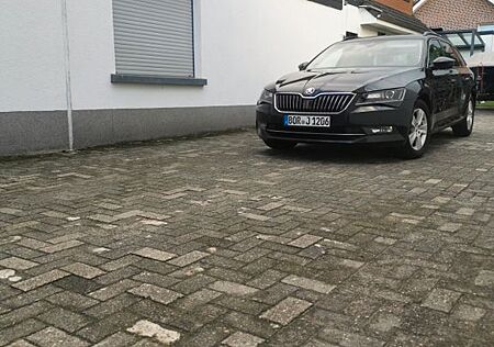 Skoda Superb 2.0 TDI SCR DSG Ambition Combi Ambition