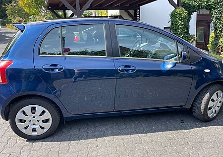 Toyota Yaris 1,0-l-VVT-i Sol Sol