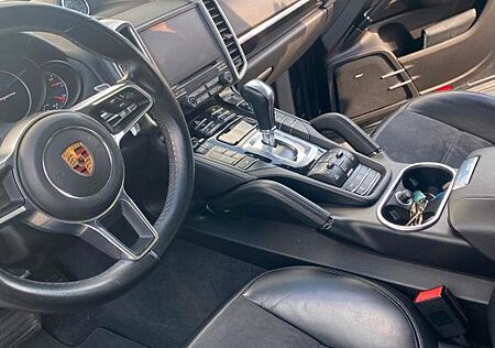 Porsche Cayenne Diesel Platinum Edition Platinum Edition