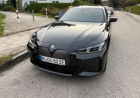BMW i4 Facelift eDrive40 Vollausstattung