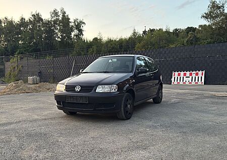 VW Polo Volkswagen 1.0 BASIS Basis
