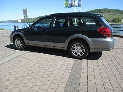 Subaru Outback 2.5i,orig.97.000 KM,1.Hand,Allrad,Top!!!