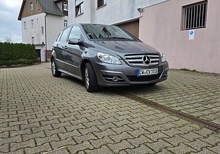 Mercedes-Benz B 180 Autotronic -