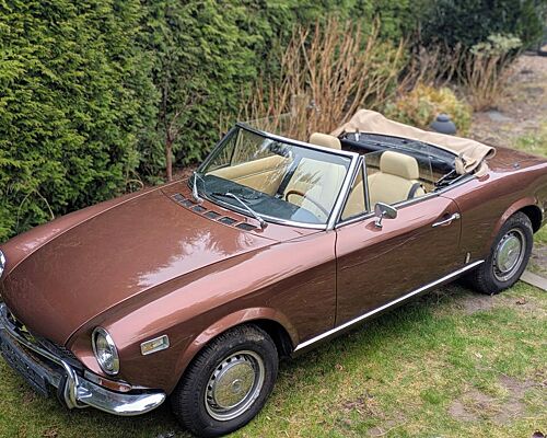 Fiat 124 Spider 1600 BS1 Restaurationsobjekt