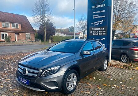 Mercedes-Benz GLA 220 CDI 4MATIC*Pano*Klima*Navi*