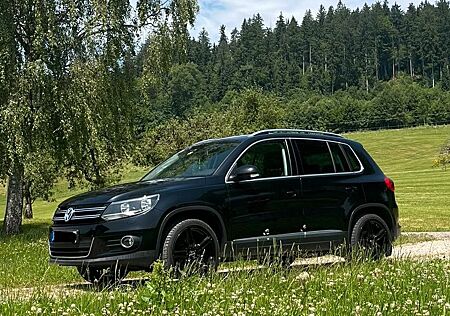 VW Tiguan Volkswagen 2.0 TDI / TÜV Neu / Service Neu