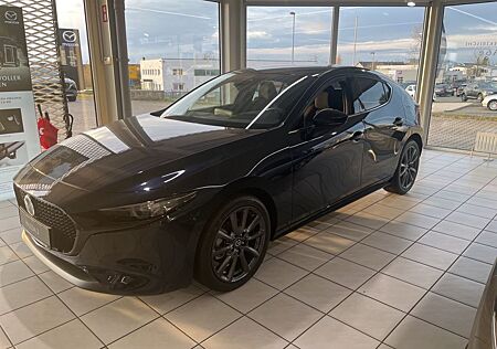 Mazda 3 2.5L e-SKYACTIV G 140ps