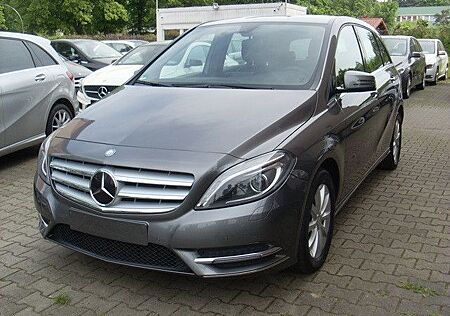 Mercedes-Benz B 220 d DCT Automatik
