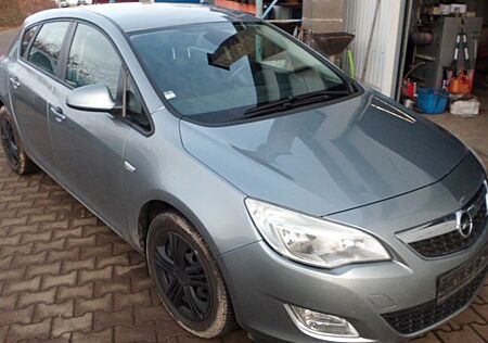 Opel Astra 1.7 CDTI 92kW