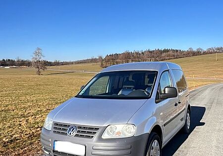 VW Caddy Volkswagen Life 1.6 7-Sitzer Standard