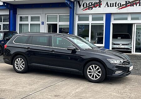 VW Passat Variant Volkswagen Passat Business LED/NAVI/ACC/KAMERA/AHK 1.Hd!
