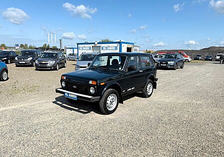 Lada Niva Only 4x4 *2 Hand* Original 18tKm *Guter Zustand*